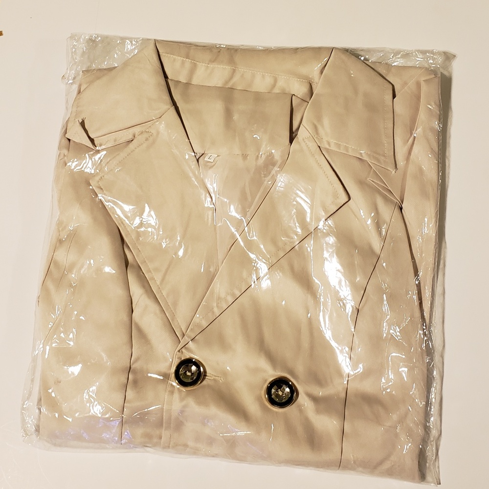 LAST ONE!💥💥 Fit and Flare Double Breasted Coat - Picture 6 of 9